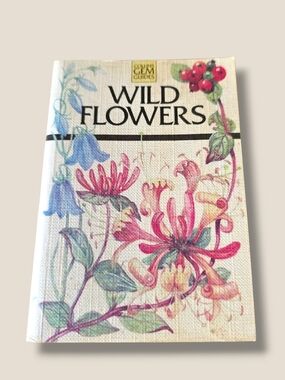 Vintage Wild Flowers Pocket Book